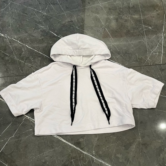 ALO Yoga Tops - Alo Yoga Cream Air Land Ocean Crop Hoodie Medium